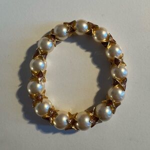 Vintage costume pearl and gold bracelet
